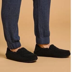 Olukai Women's Nohea Heu Fuzzy Black Sherpa Slippers Size 8